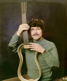 John Edwards with baroque guitar framework